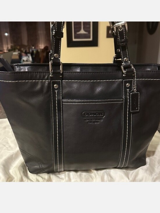 Coach Handbags - Coach Black Leather Tote Bag with Contrast Stitching F13098 LIKE NEW